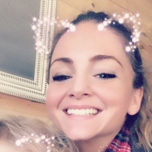 Meet your Posher, Corinne